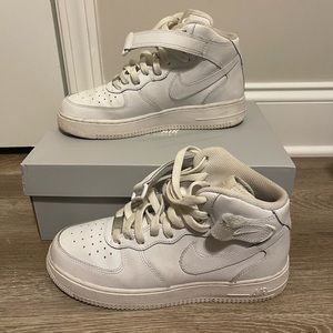 Air Force 1 Mid